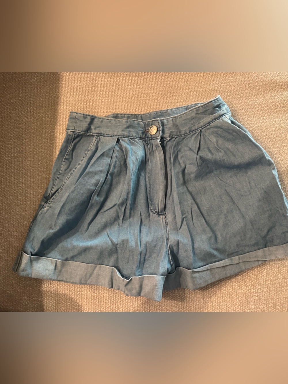 Gianni Bini Blue High-Waist Pleated Roll-Cuff Shorts